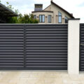 Pourquoi faire installer un portail sur mesure à Louviers ?