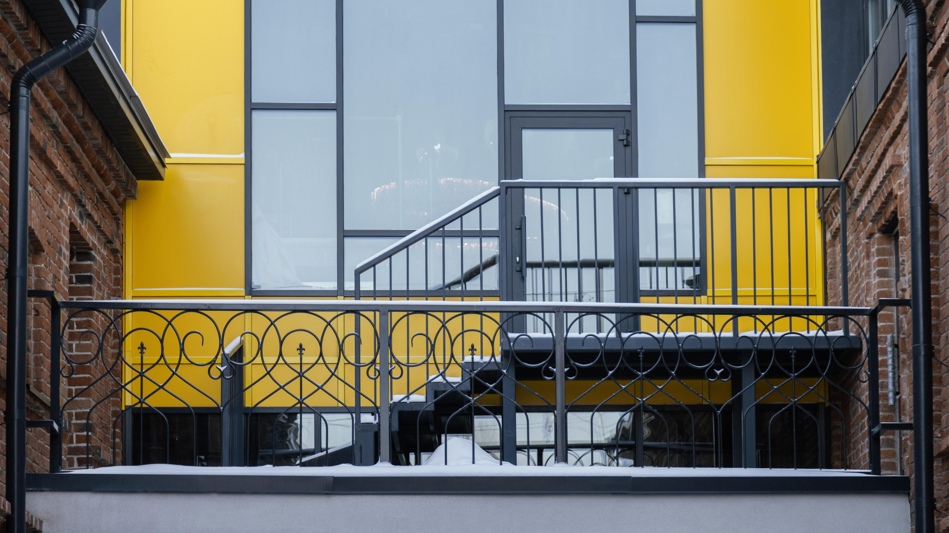 Garde-corps extérieurs modernes : quelles tendances pour votre maison ?